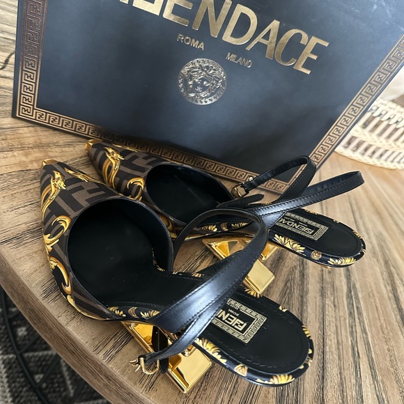 Fendi first heels Fendace - Picture 5 of 7